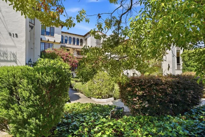 212 Eaton Road 11, San Mateo, California 94402