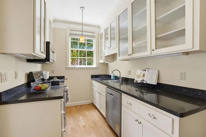 212 Eaton Road 11, San Mateo, California 94402