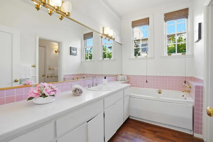 212 Eaton Road 11, San Mateo, California 94402