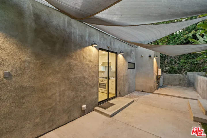 3921 Clayton Avenue, Los Angeles, California 90027
