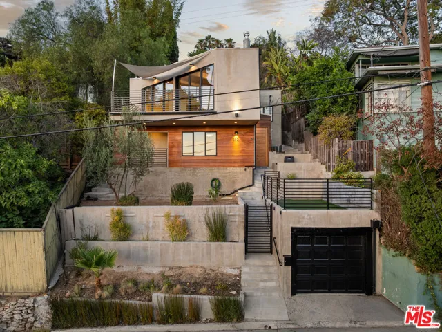 3921 Clayton Avenue, Los Angeles, California 90027