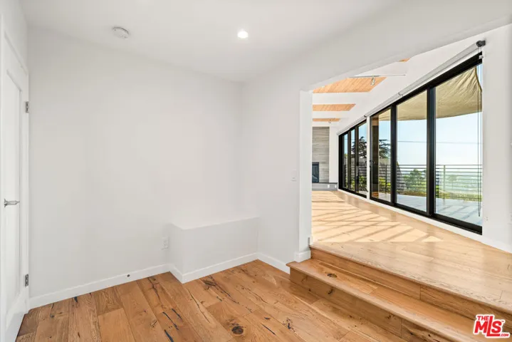3921 Clayton Avenue, Los Angeles, California 90027