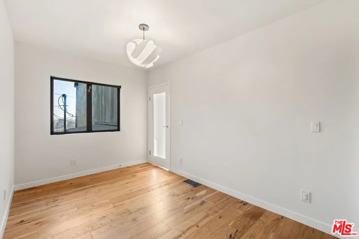 3921 Clayton Avenue, Los Angeles, California 90027