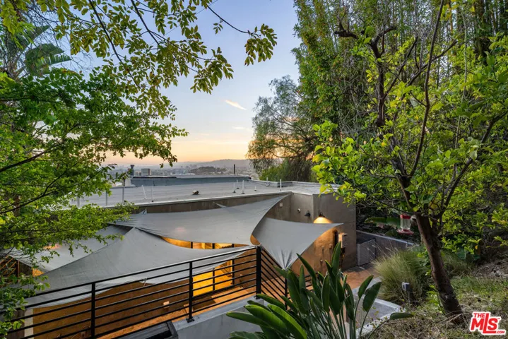 3921 Clayton Avenue, Los Angeles, California 90027