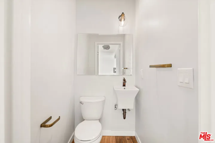 3921 Clayton Avenue, Los Angeles, California 90027