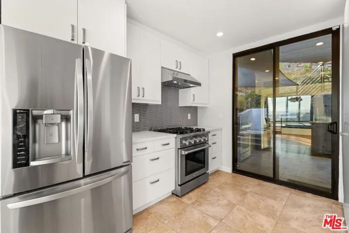 3921 Clayton Avenue, Los Angeles, California 90027