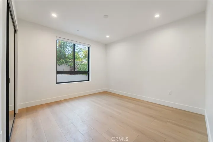 7510 Sepulveda Boulevard 101, Van Nuys, California 91405
