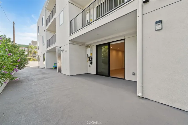7510 Sepulveda Boulevard 101, Van Nuys, California 91405