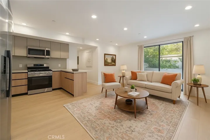 7510 Sepulveda Boulevard 101, Van Nuys, California 91405