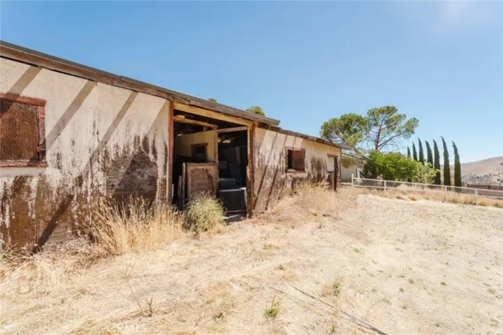 403 Cuddy Canyon Road, Lebec, California 93243