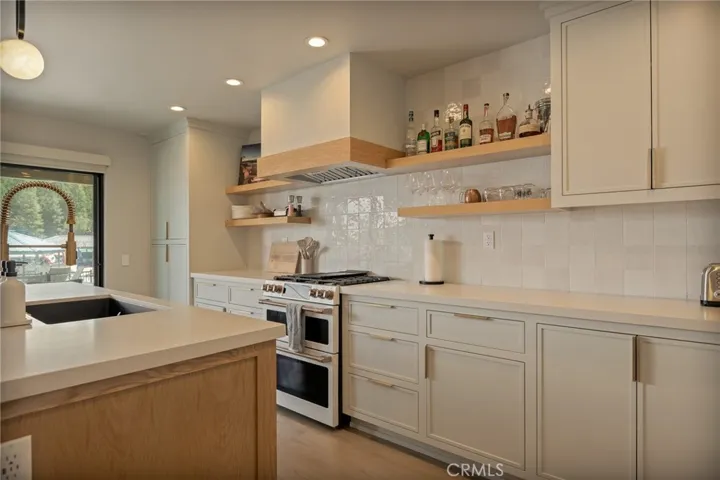 180 Ca-173, Lake Arrowhead, California 92352