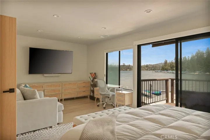 180 Ca-173, Lake Arrowhead, California 92352