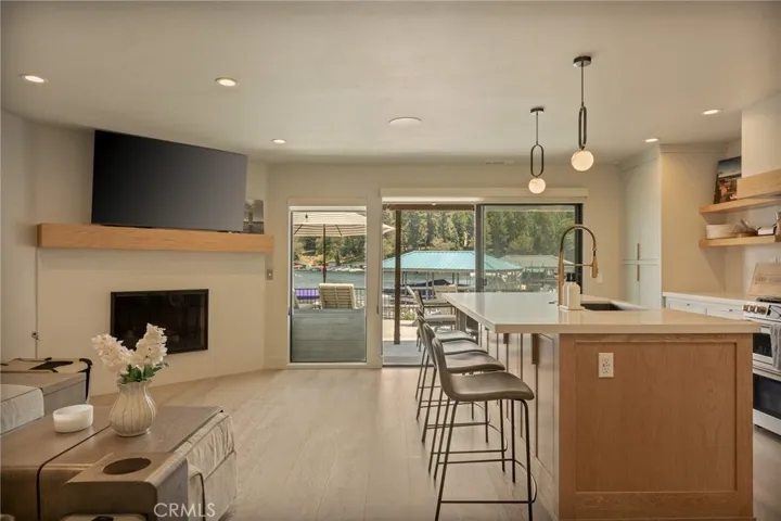 180 Ca-173, Lake Arrowhead, California 92352