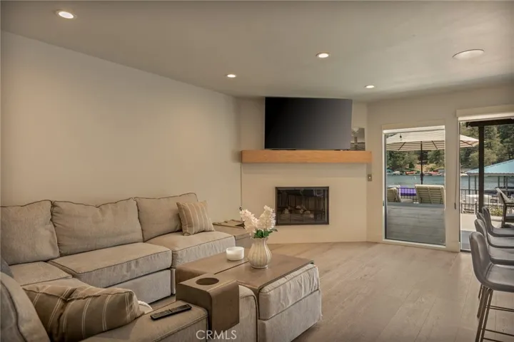 180 Ca-173, Lake Arrowhead, California 92352