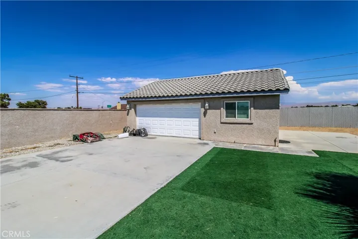 13281 El Rio, Victorville, California 92392