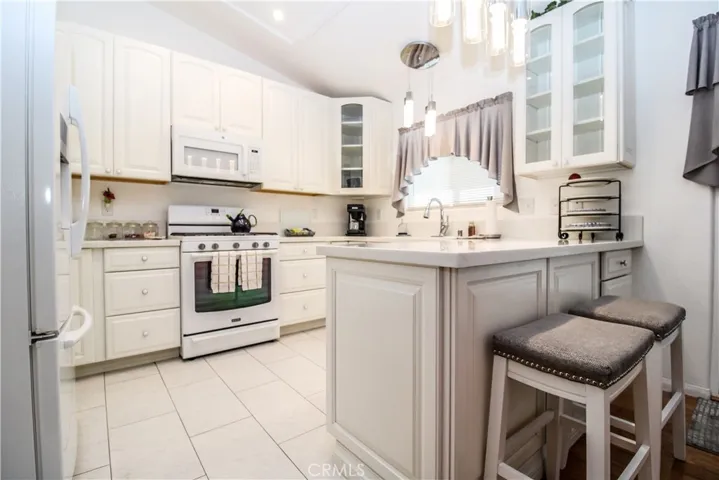 13281 El Rio, Victorville, California 92392