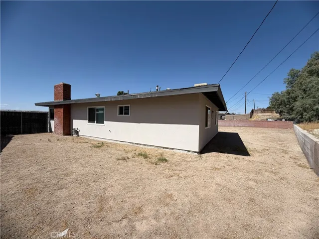 29040 Gabilan Street, Barstow, California 92311