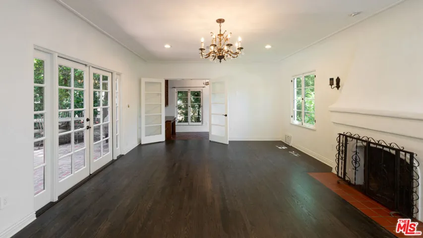 231 23rd Street, Santa Monica, California 90402