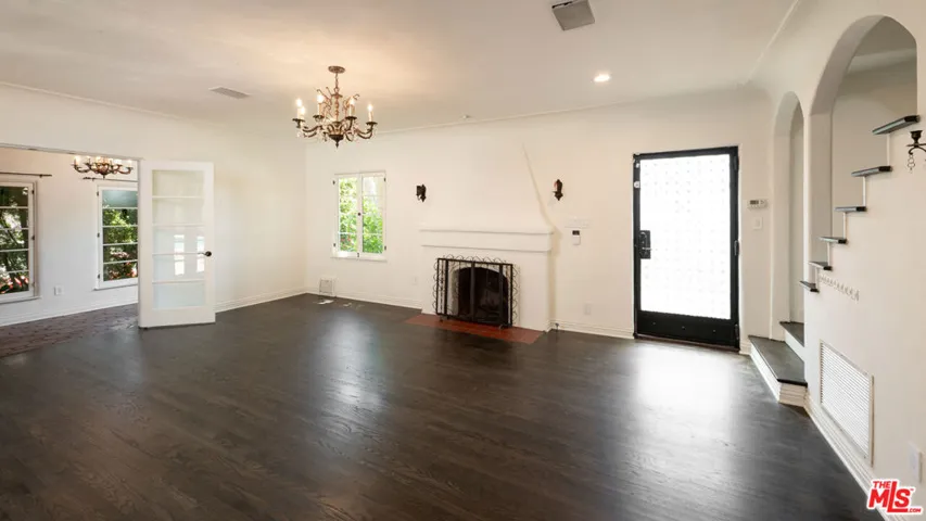 231 23rd Street, Santa Monica, California 90402