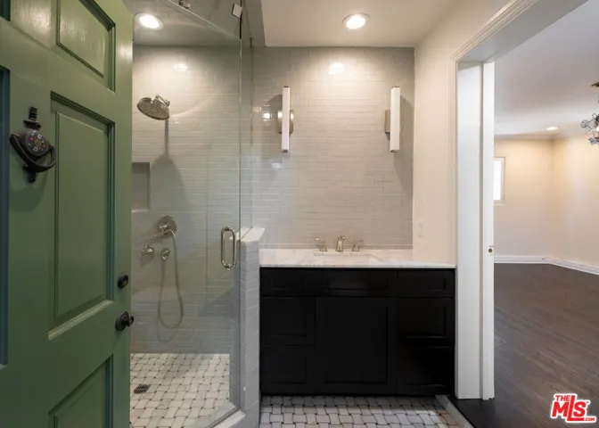 231 23rd Street, Santa Monica, California 90402