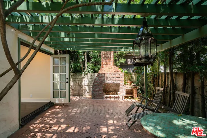 231 23rd Street, Santa Monica, California 90402