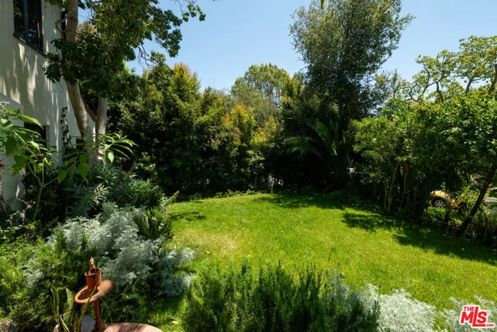 231 23rd Street, Santa Monica, California 90402