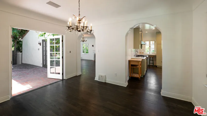 231 23rd Street, Santa Monica, California 90402