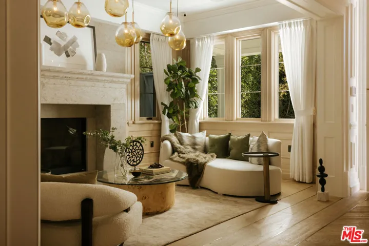 8147 W 4th Street, Los Angeles, California 90048