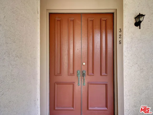 3480 Barham Boulevard 325, Los Angeles, California 90068