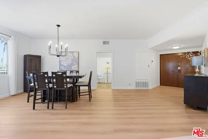828 S Bedford Street 202, Los Angeles, California 90035