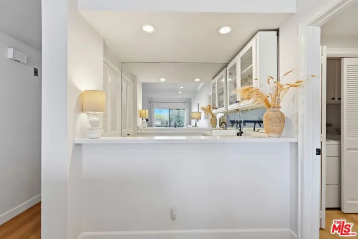 828 S Bedford Street 202, Los Angeles, California 90035