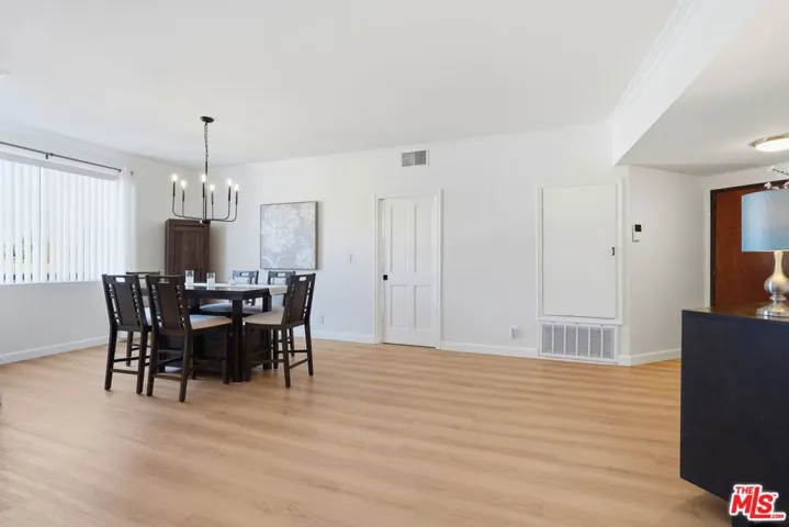 828 S Bedford Street 202, Los Angeles, California 90035