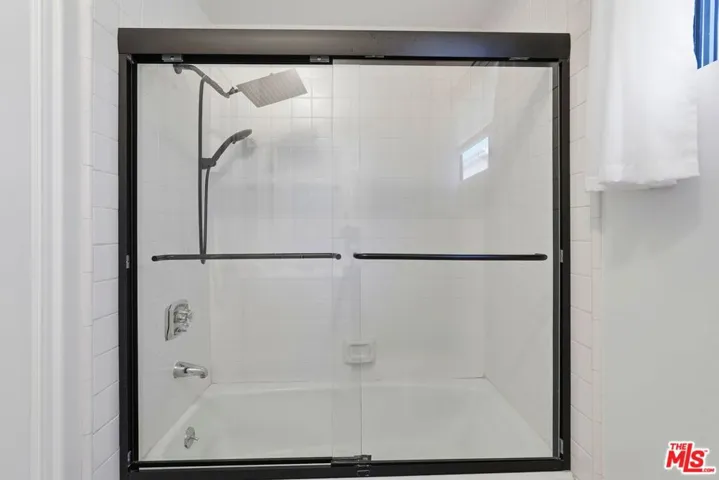 828 S Bedford Street 202, Los Angeles, California 90035