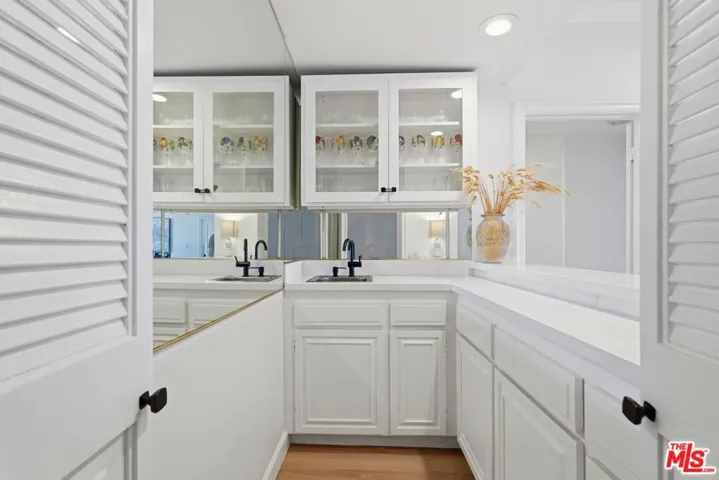 828 S Bedford Street 202, Los Angeles, California 90035