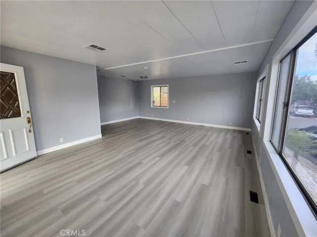 995 Pomona Rd#3, Corona, California 92882