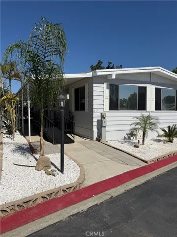 995 Pomona Rd#3, Corona, California 92882