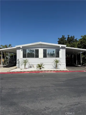 995 Pomona Rd#3, Corona, California 92882