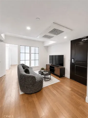 2939 Leeward Ave 420, Los Angeles, California 90005