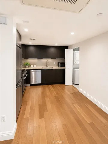 2939 Leeward Ave 420, Los Angeles, California 90005