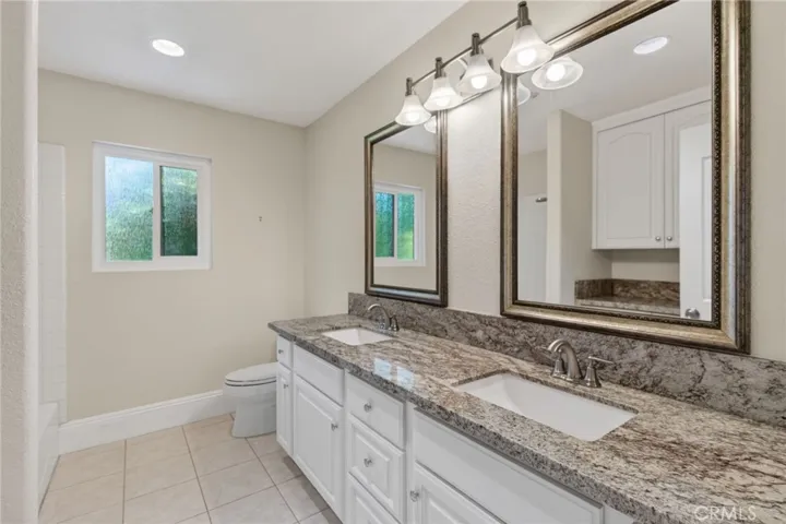 6220 Century Hill, Riverside, California 92506
