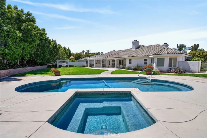 6220 Century Hill, Riverside, California 92506