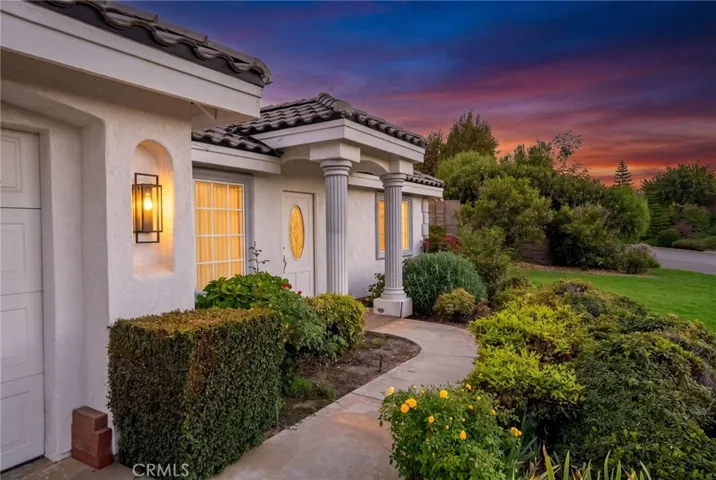 6220 Century Hill, Riverside, California 92506