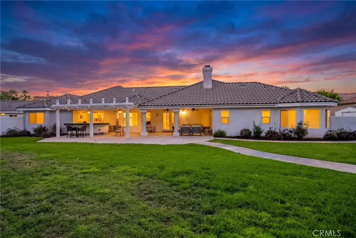 6220 Century Hill, Riverside, California 92506