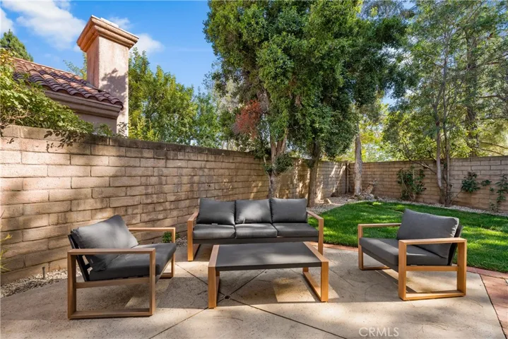 15660 Trollope Court, Moorpark, California 93021