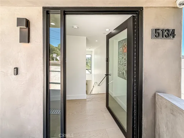 5134 Medina, Woodland Hills, California 91364