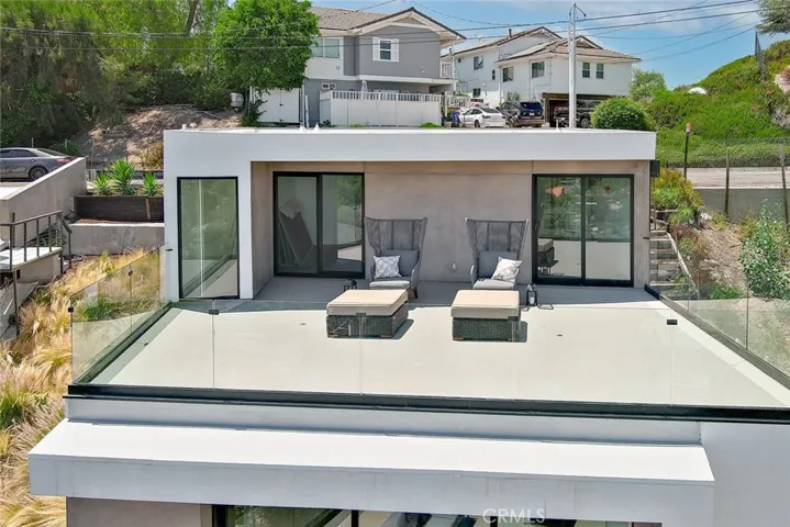 5134 Medina, Woodland Hills, California 91364