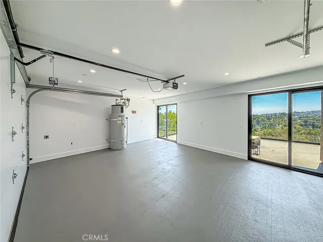 5134 Medina, Woodland Hills, California 91364