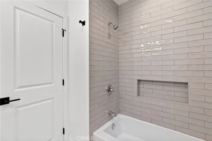 11414 Francis, Los Angeles, California 90066