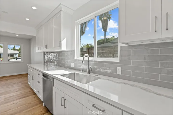 11414 Francis, Los Angeles, California 90066