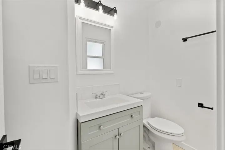 11414 Francis, Los Angeles, California 90066